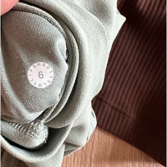 LULULEMON ALIGN set <leggings & tank> - Picture 4 of 9